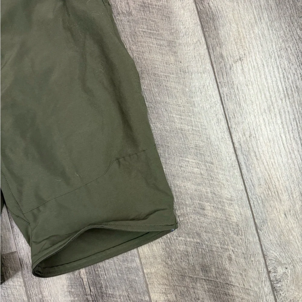 North Face Mens Olive Hiking Shorts‎
